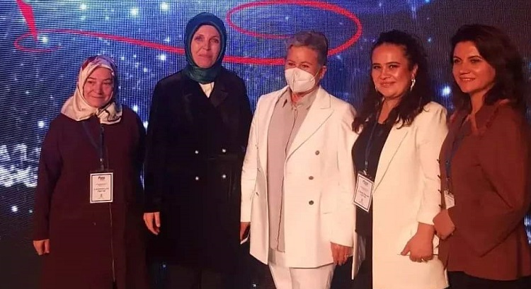 Ak kadınlardan eğitim seferberliği