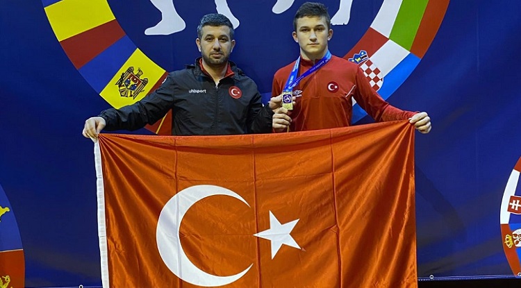 Aslan Balkan şampiyonu oldu