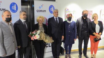 Özel Kalplerin Rengi resim sergisi