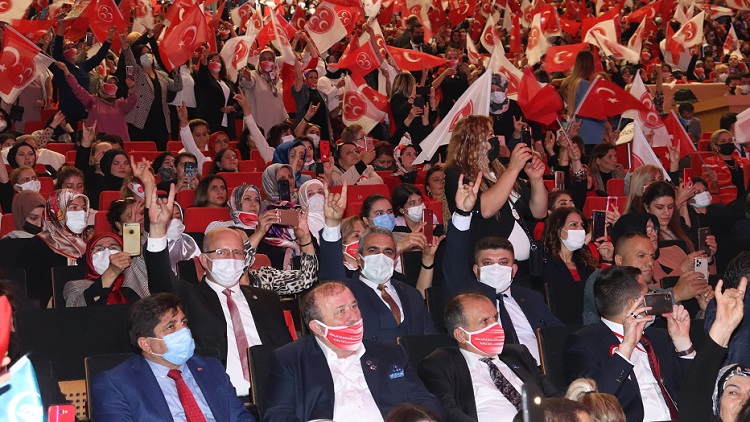 MHP’den Ankara’ya kurultay çıkarması