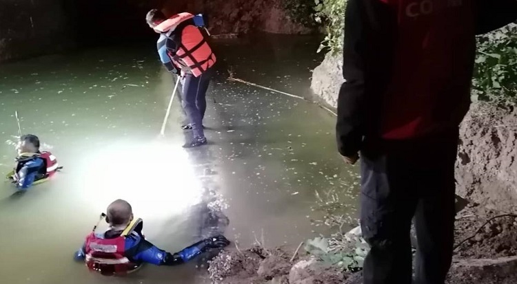 Çukura düşen çocuk kurtarılamadı