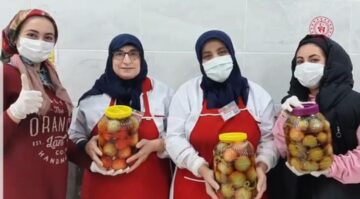 Yurt bahçesinde yetiştirdiler