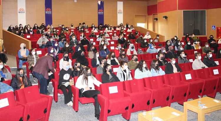 Üniversite öğrencileri bilgilendirildi