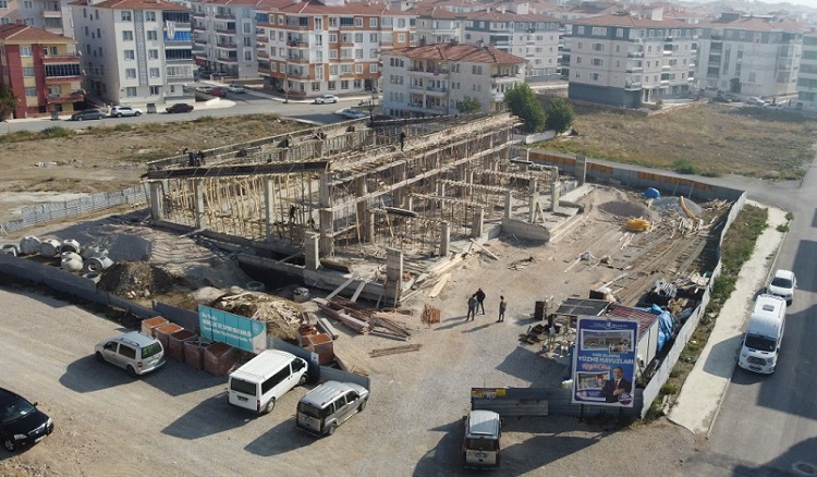 Havuzların inşaatı devam ediyor