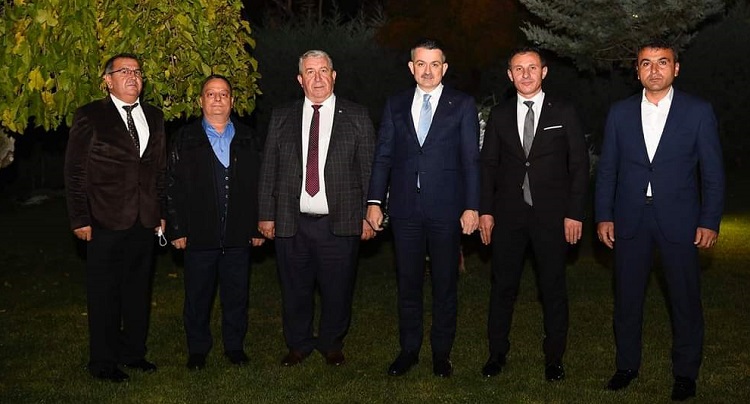 Genel başkanlığa aday oldu