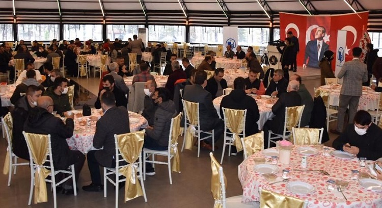Başkan öğretmenlerle yemekte buluştu