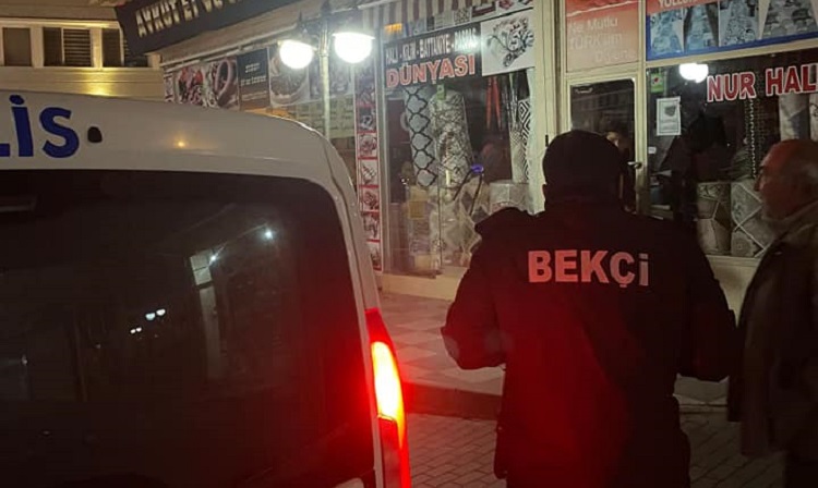 İki grup arasında kavga çıktı!