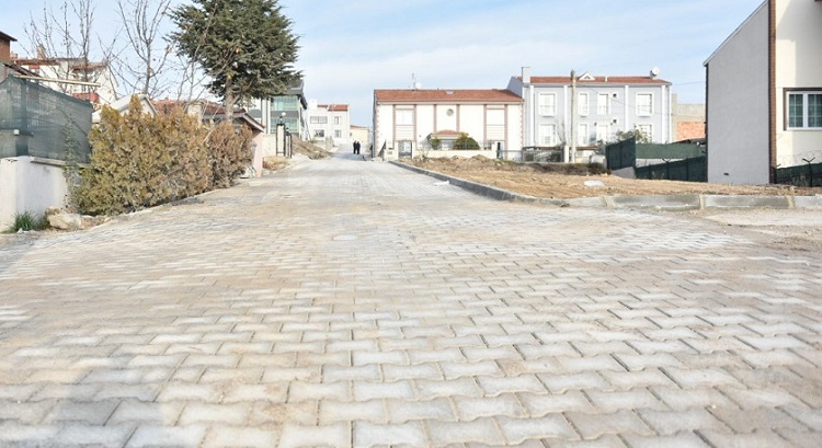 Binevler’de kilit taşı çalışması bitti