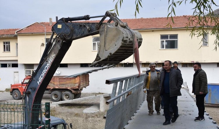 Başkan çalışmaları yerinde inceledi