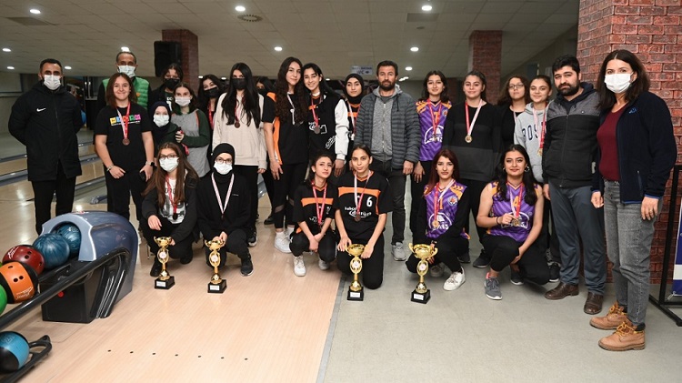 Okullar arası Bowling turnuvası