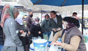 Pazarcıların sorunlarını dinlediler