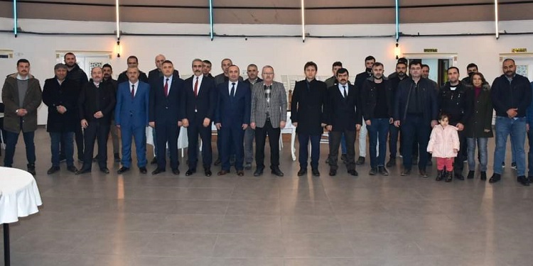 Sendika temsilcileriyle bir araya geldi