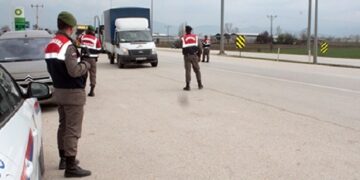 Zanlılar şüphe üzerine yakalandı!