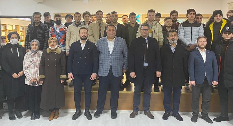 Oğuzhan Kaya gençlerle buluştu