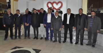 Yeniden seçilerek güven tazelediler