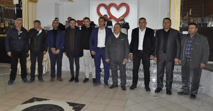 Yeniden seçilerek güven tazelediler