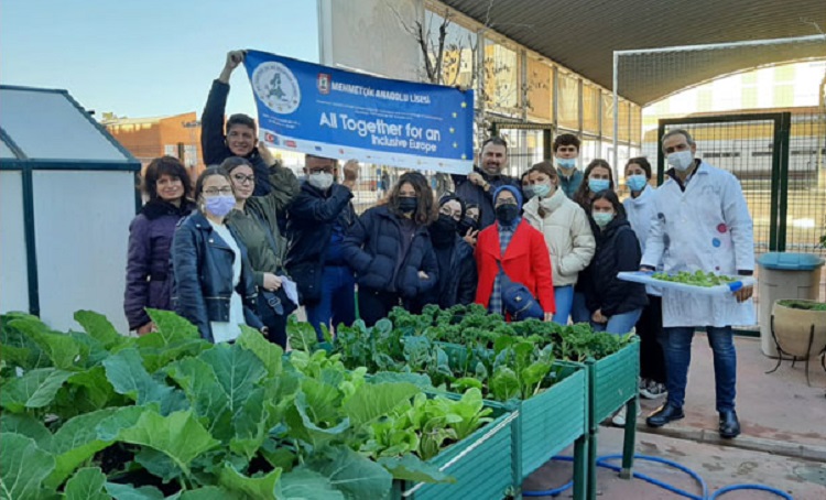 Almanya ve İspanya’da eğitim aldılar