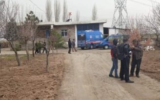 Bunalıma giren kadın canına kıydı!