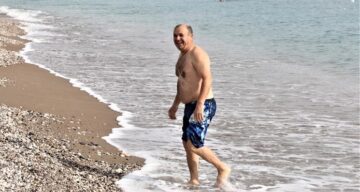 Çorum’dan Antalya’ya denize gitti