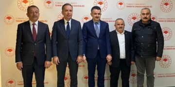 Soğan üreticilerinin talepleri Bakan’da!