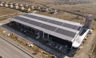 Kapı yapıp elektrik üretiyorlar