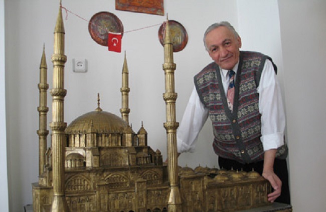 Hasan Tuluk’a büyük ödül