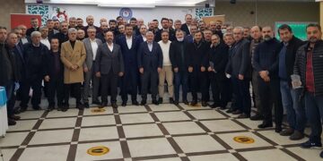 Sendikaya emek verenlere plaket