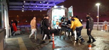 Silahla oynarken kendini vurdu