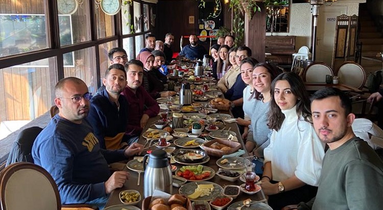 Öğrencilere desteğimiz devam edecek