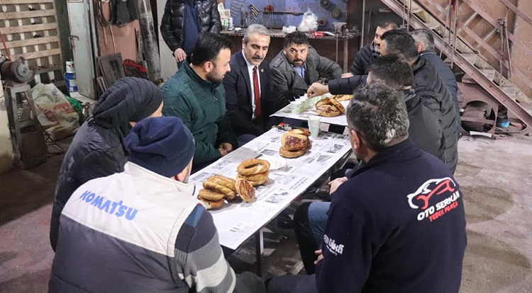 Esnafa sabah kahvaltılı ziyaret