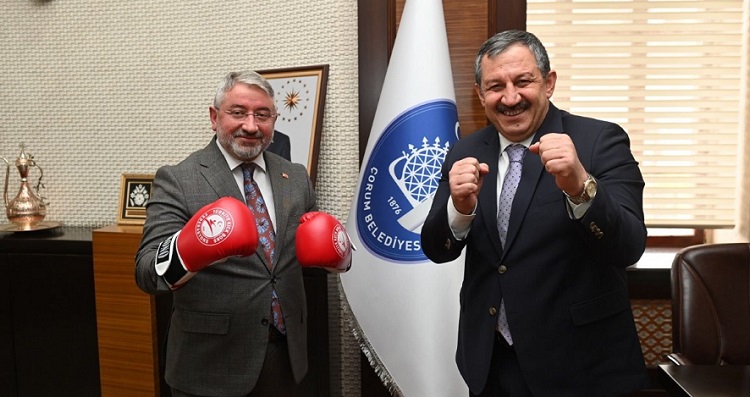 Kick Boks şampiyonasına davet ettiler