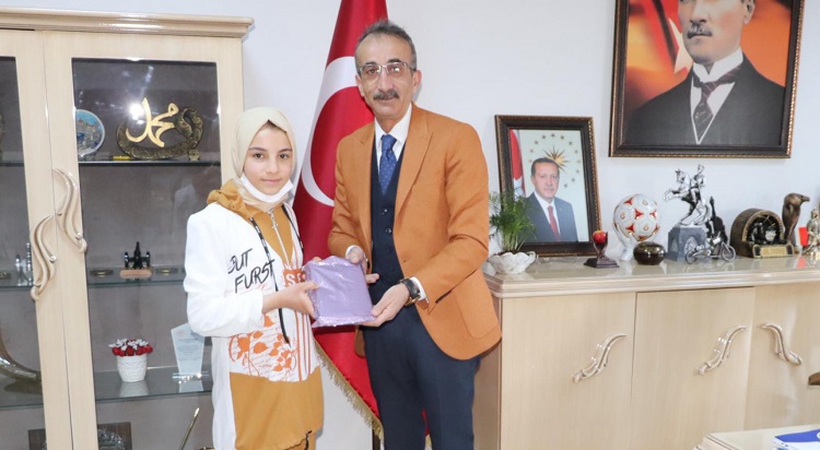 Hiranur’un projesi Çorum’u temsil etti