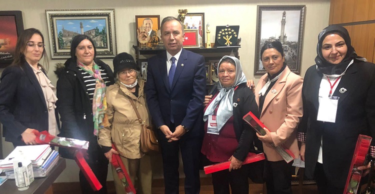 Kadın Muhtarlardan Ceylan’a ziyaret
