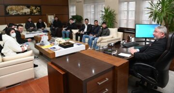 Tecrübelerini öğrencilerle paylaştı