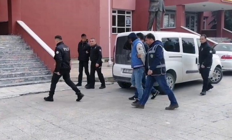 Çorum polisi kıskıvrak yakaladı!