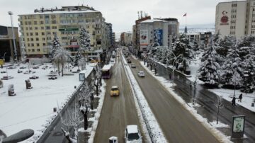 Çorum yeniden beyaza büründü