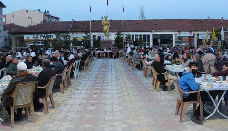 Ortaköy’de birlik beraberlik iftarı