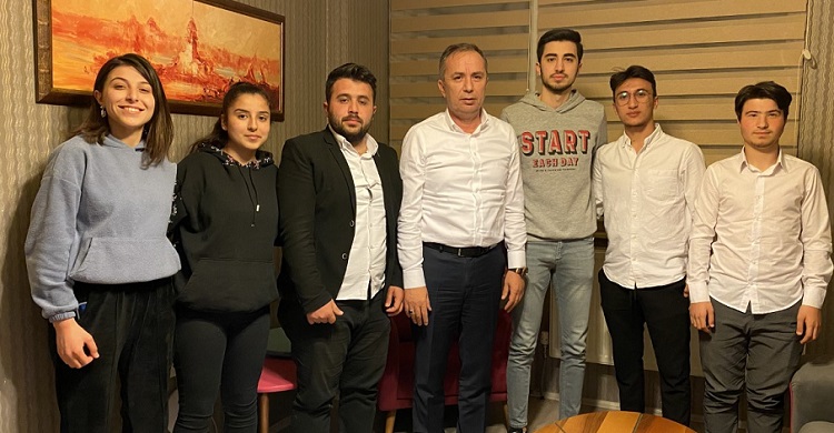 Kadın futbol takımına destek sözü!