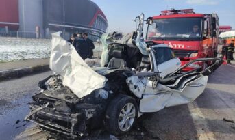 Bu kazada 3 genç ağır yaralandı!