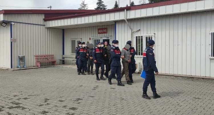 Kablo hırsızları böyle yakalandı