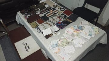 Kayıp eşyalar sahiplerini bekliyor!