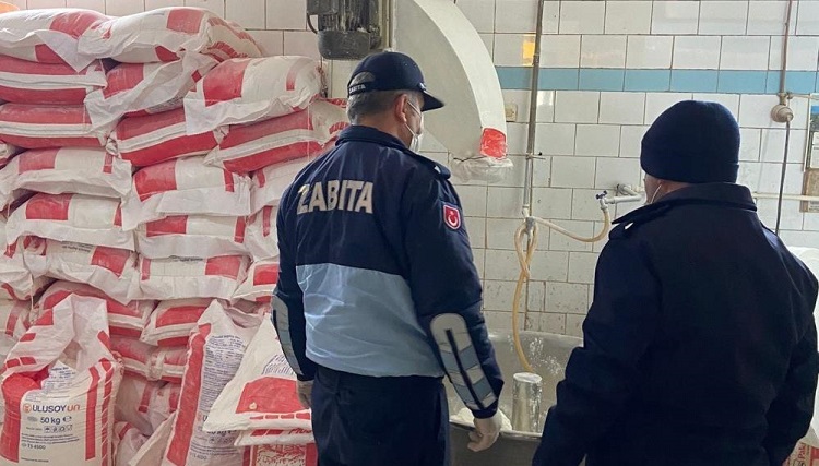Zabıta ekipleri fırınları denetledi