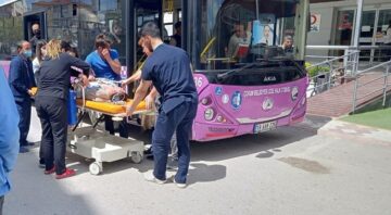 Halk otobüsüyle hastaneye yetiştirdi