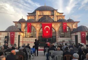 Yapımı 12 yıl süren cami ibadete açıldı