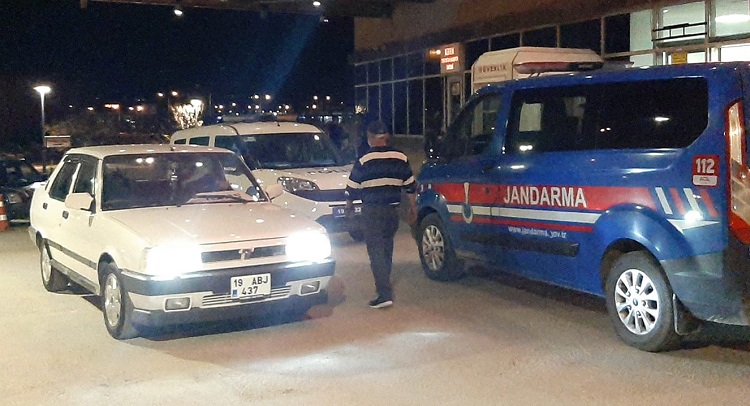 Genç polis kazada ağır yaralandı!