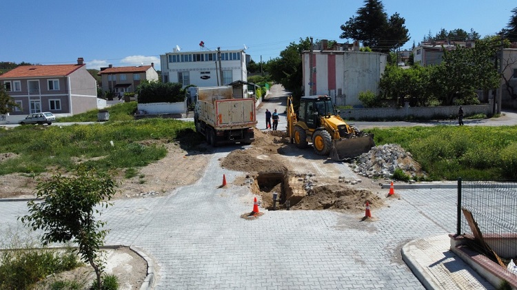 Belediye şehre yeni yollar kazandırıyor