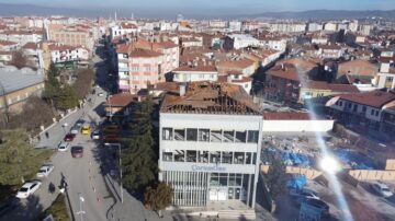Eski Halkbank binası yıkılıyor!