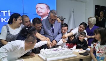 Başkan özel konuklarını ağırladı
