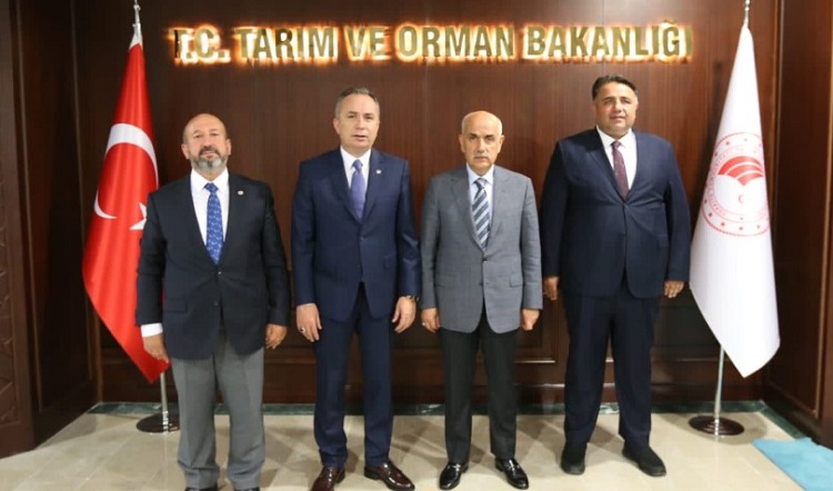 Bakan’a çiftçinin taleplerini ilettiler