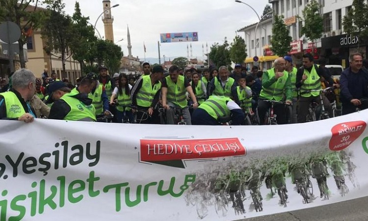 Yeşilay’dan çekilişli bisiklet turu